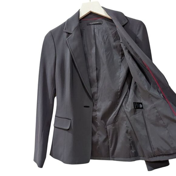 Elie Tahari Women's 2 Petite Single Button Wool Blazer in Grey with Black Trim - Picture 3 of 10